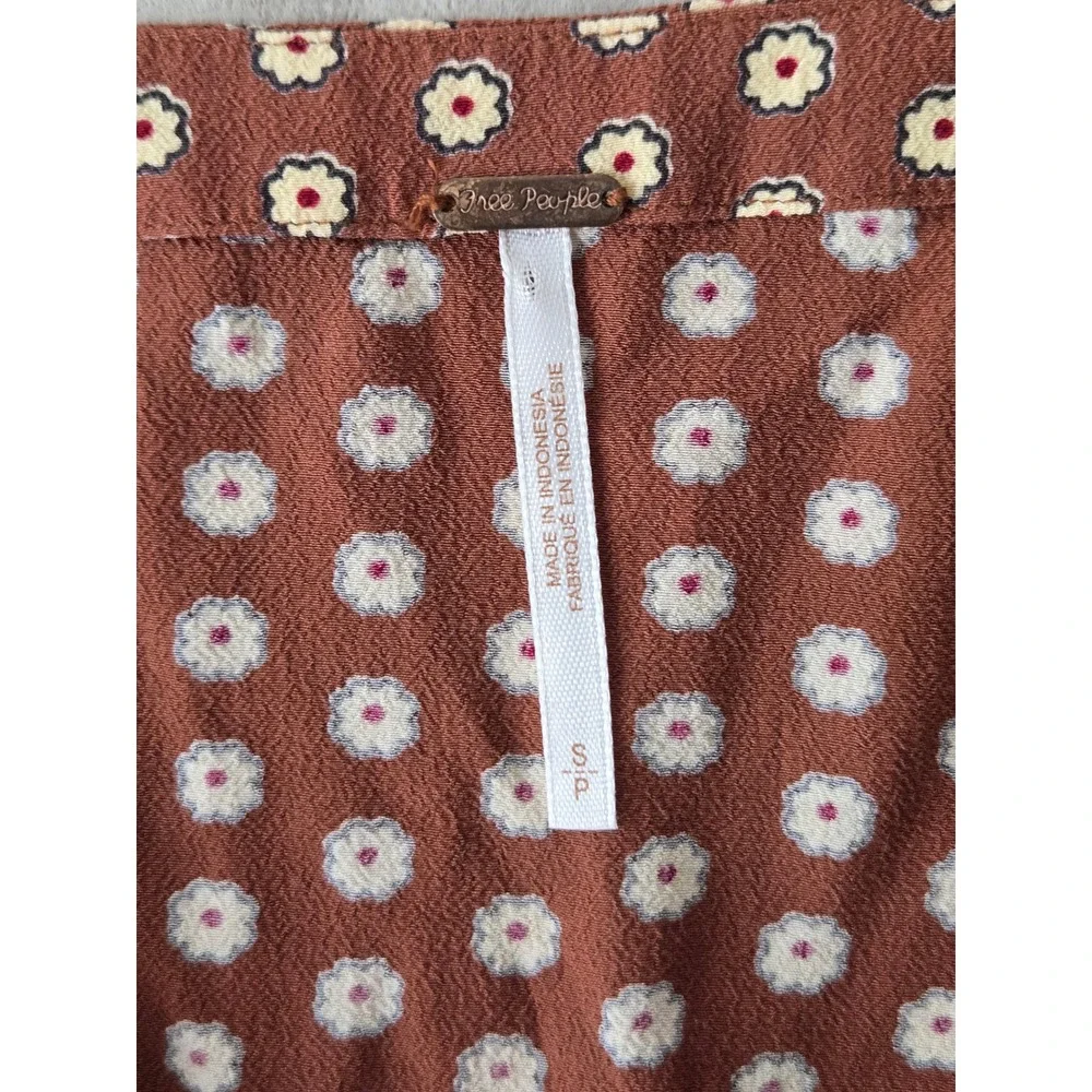 Free People Floral Button Front Blouse Small Brown Short Sleeve Boho Cottage Top